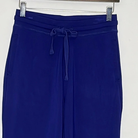 Fabletics Navy Blue Drawstring Waist Jogger Pants - Size Small - Picture 2 of 4